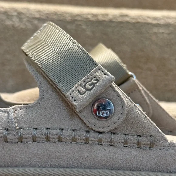 UGG Goldenstar Glide Sandals in Tan - Picture 3 of 10